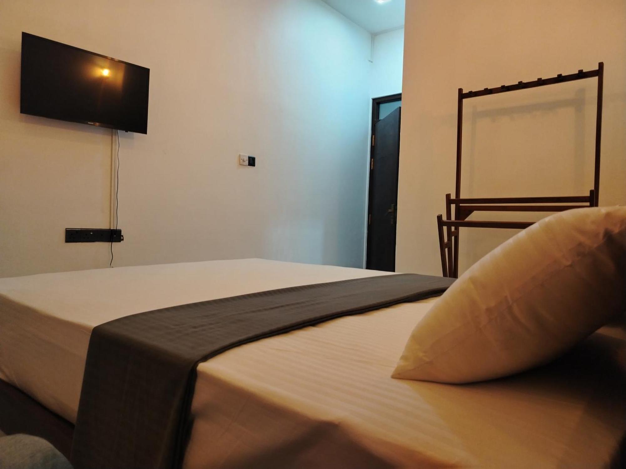 Diora Hotel Ratnapura Cameră foto